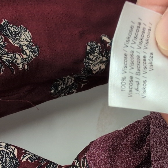 IN WEAR BURGUNDY FLORAL DRESS SIZE 10 - Picture 8 of 8